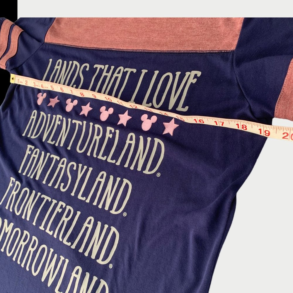 Disney Women's Shirt LANDS THAT I LOVE Disneyland LARGE - Picture 7 of 7